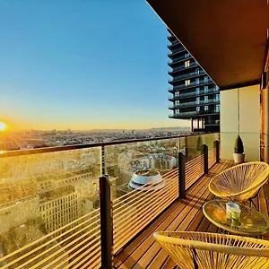 Triiiple Level 20 - Sonnenwohnen Mit Parkplatz Und Fantastischem Ausblick Wien